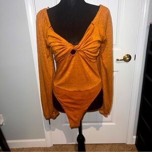 Promesa - Size Large - Heathered V-Neck Keyhole Front-Twist Bodysuit